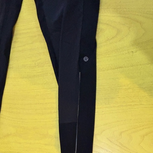 mens Lululemon joggers - Picture 6 of 8